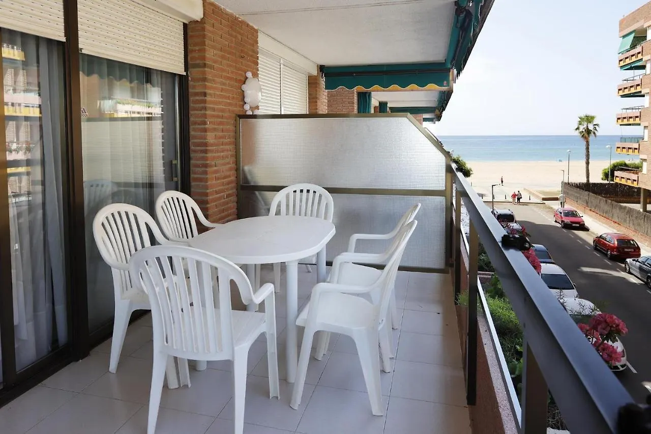 At042 Els Pins, Primera Linea De La Playa, Con Piscina Torredembarra Spain